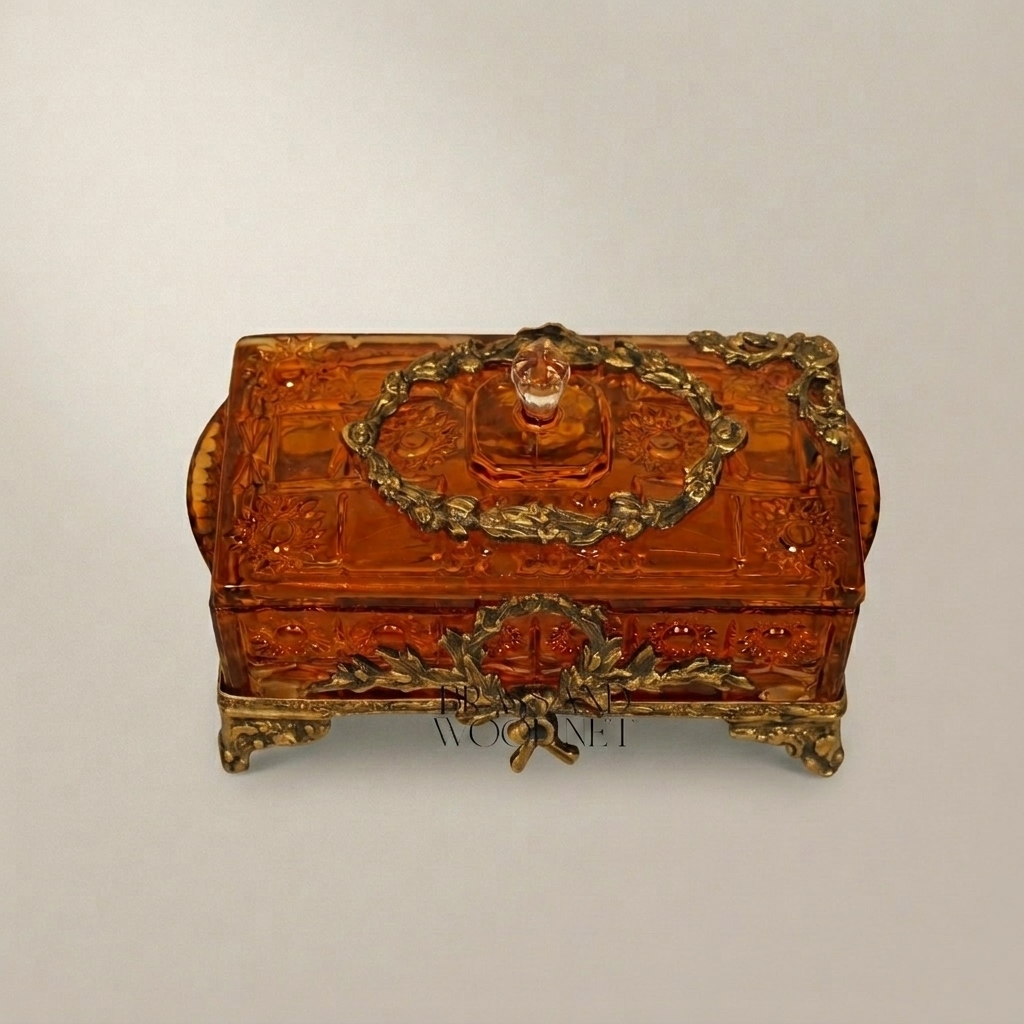 Neoclassical Amber Glass Bonbonniere with Gilt Brass Laurel Mounts