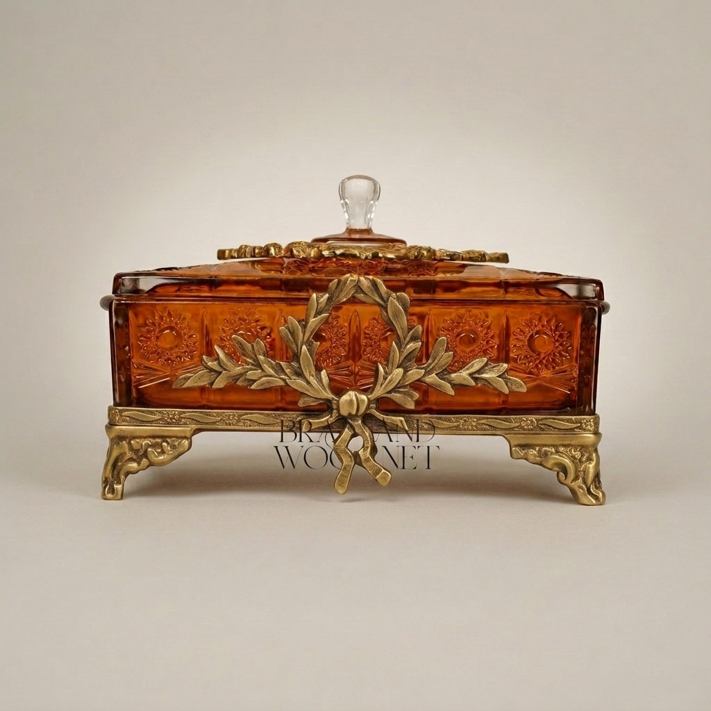 Neoclassical Amber Glass Bonbonniere with Gilt Brass Laurel Mounts
