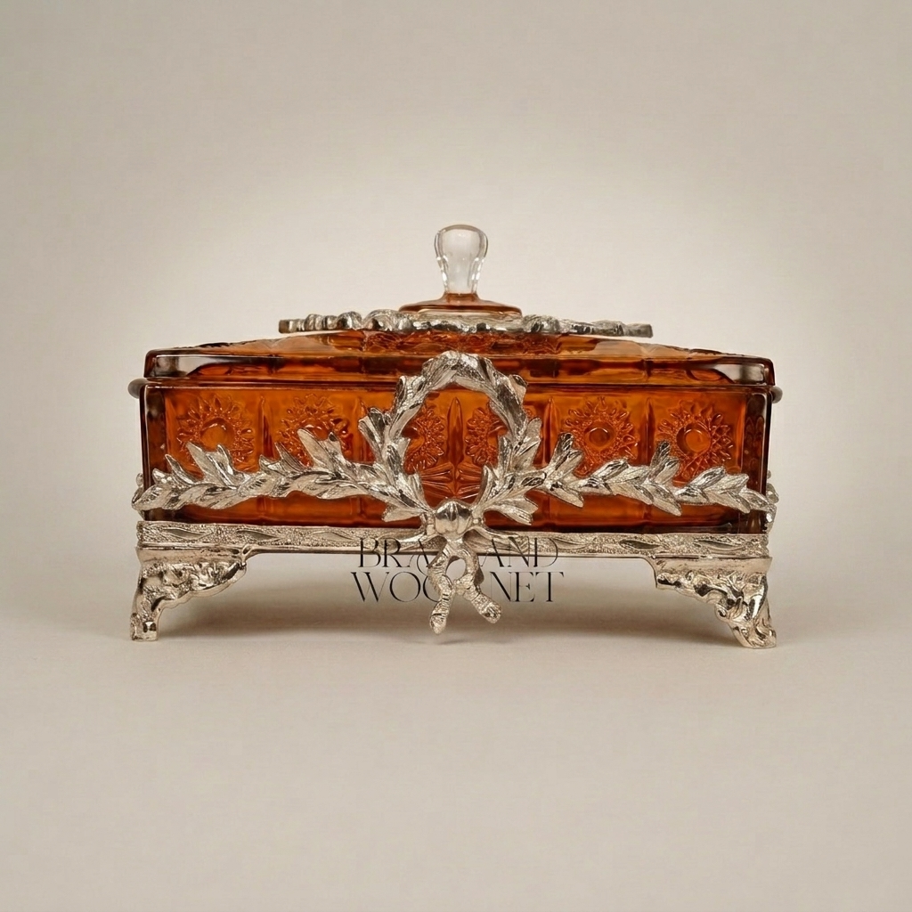 Neoclassical Amber Glass Bonbonniere with Gilt Brass Laurel Mounts
