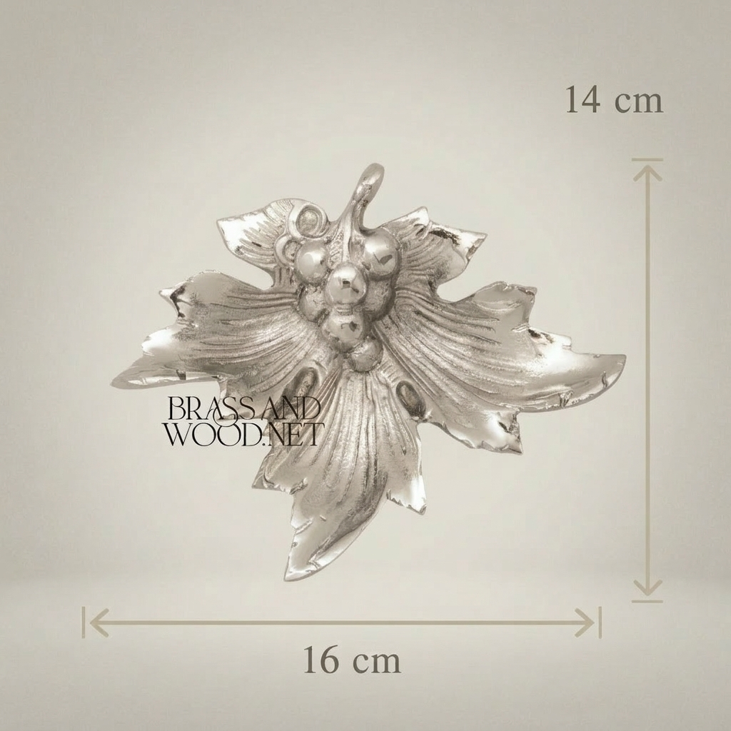 Baroque Brass Grapevine Leaf Ashtray - Sculptural Cluster Motif — Silver