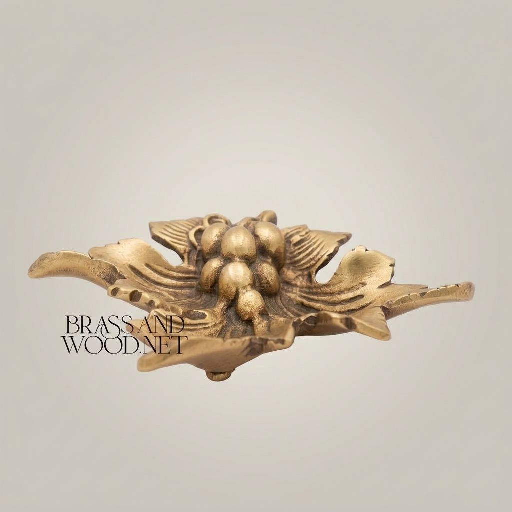 Baroque Brass Grapevine Leaf Ashtray - Sculptural Cluster Motif — Antique Gold