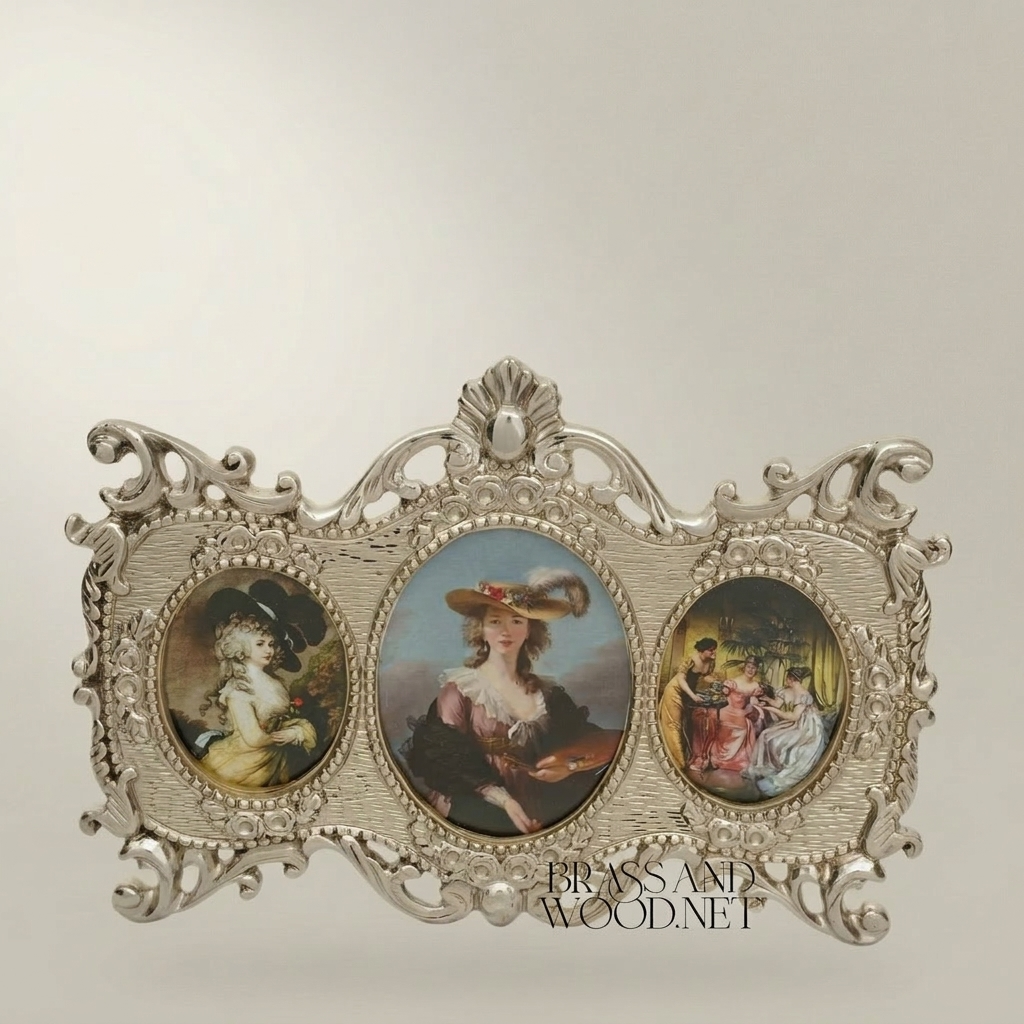 Baroque Triple Oval Photo Frame with Rococo Acanthus Scrollwork — Silver