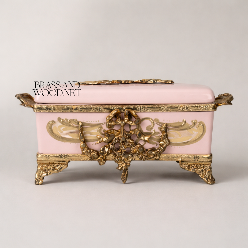 Rococo Tissue Box Holder with Acanthus Scrollwork & Cartouche Motif on Cabriole Feet — Antique Gold