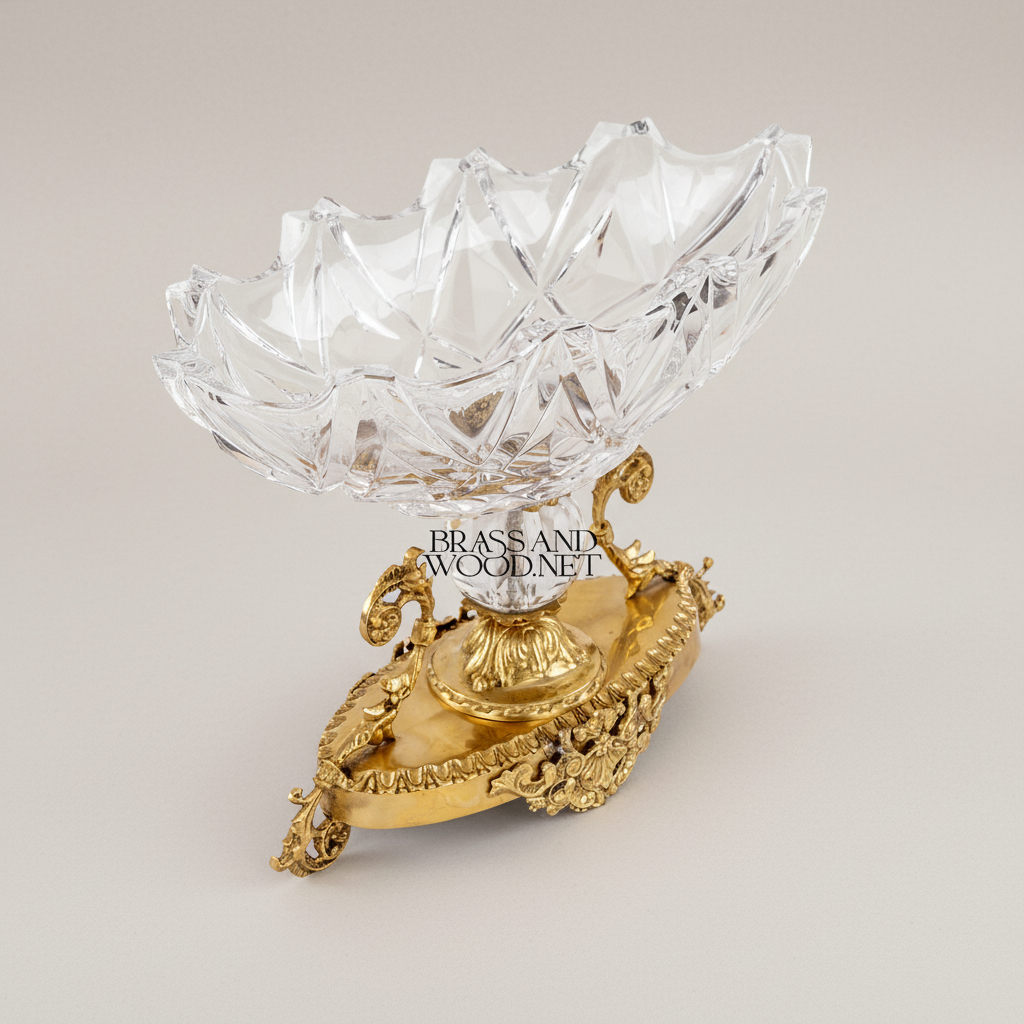 Classical Crystal & Brass Centerpiece Candy Bowl - Ornate Scalloped Pedestal — Gold