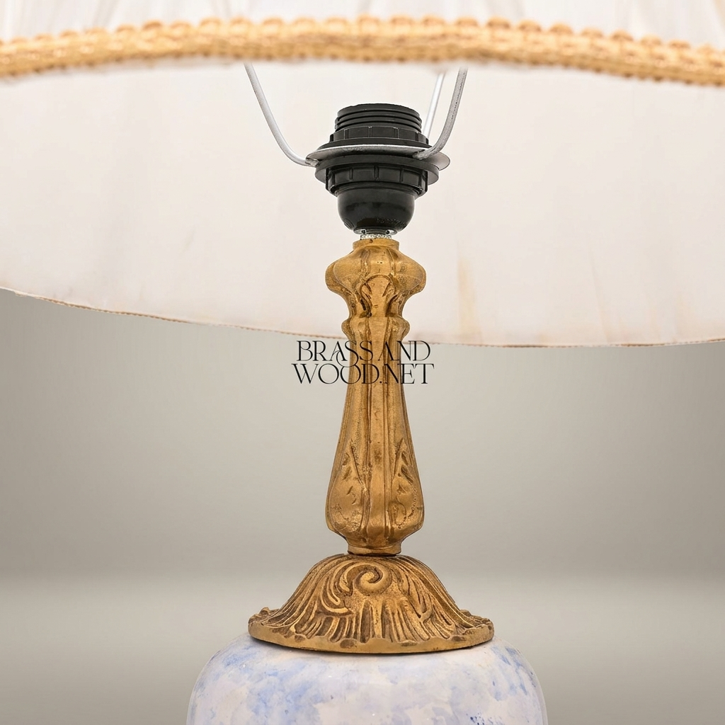 Classical Porcelain Table Lamp - Hand-Painted Romantic Scene with Ornate Brass Base — Antique Gold