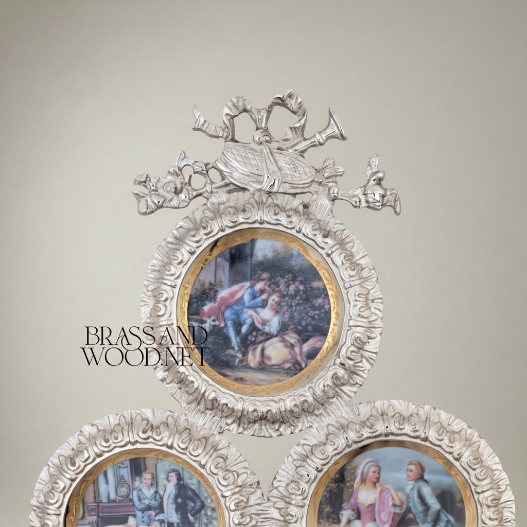 Louis XVI Rococo Triple Round Wall Frame Set with Trumpet Crest & Acanthus Motifs — Silver