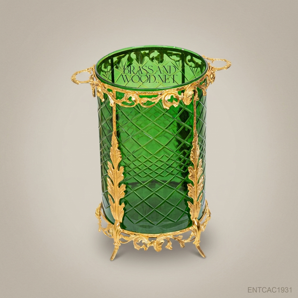 Napoleon III Rococo Revival Emerald Cut-Glass Planter with Gilt Bronze Acanthus Mounts