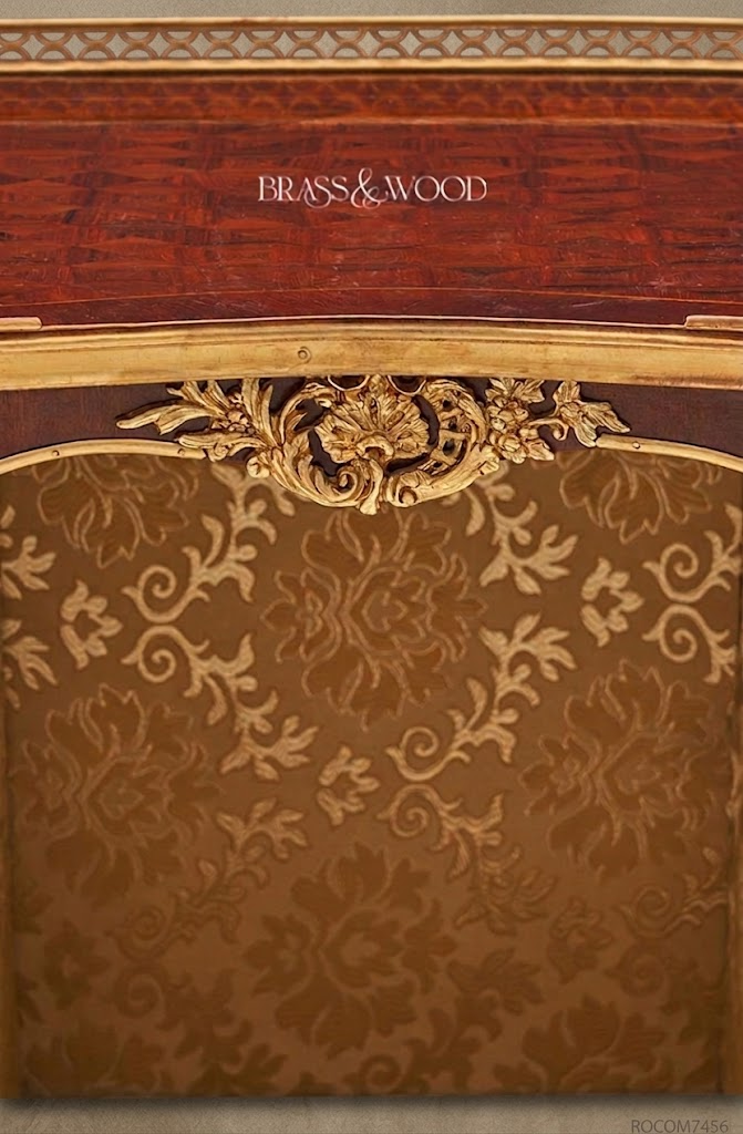 Louis XV Rococo Kidney-Shaped Open Etagere with Gilt Bronze Mounts