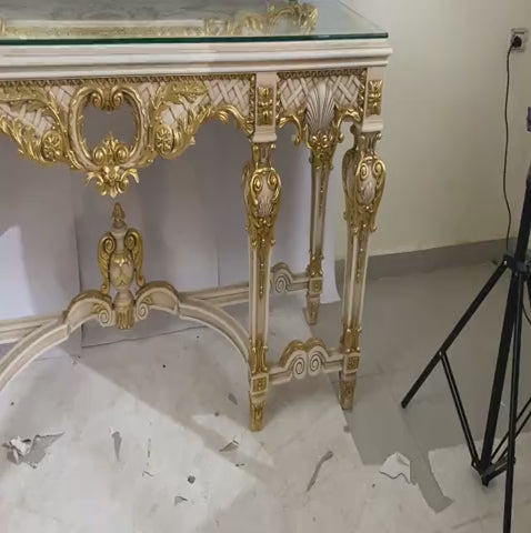 Classic Wooden Console