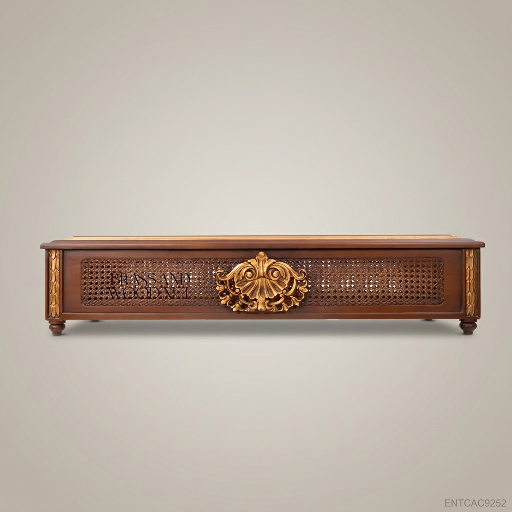 Régence Cane & Gilt Wood Plant Trough — Shell Cartouche Centre Panel