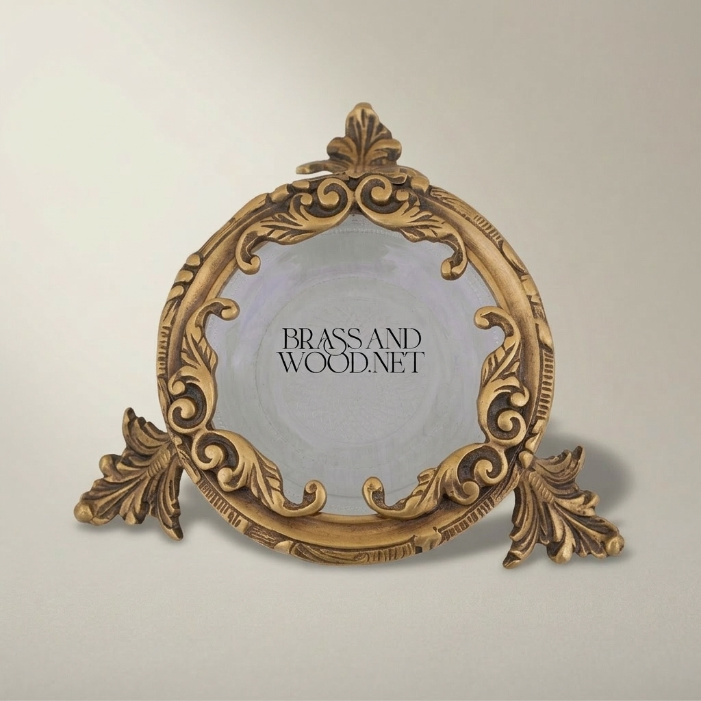 Rococo Brass Ashtray with Acanthus Frame & Ornate Leaf Feet — Antique Gold