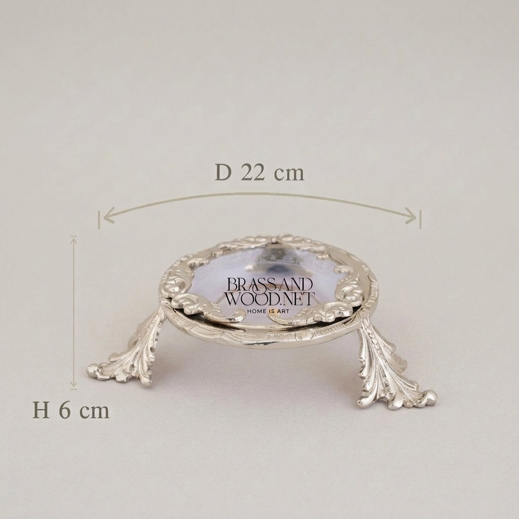 Rococo Brass Ashtray with Acanthus Frame & Ornate Leaf Feet — Silver
