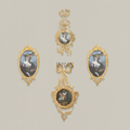Rococo Brass Oval Picture Frame with Ribbon Bow & Acanthus Surround — Gold