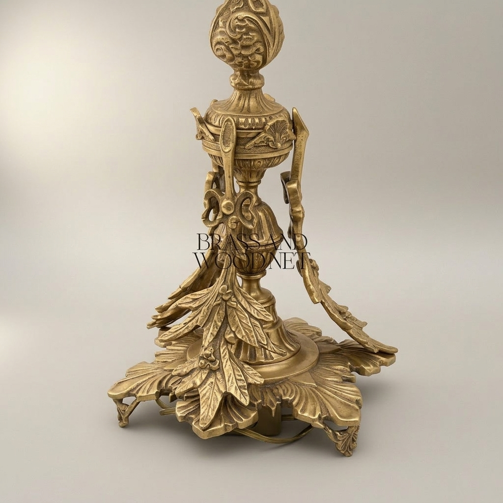 Rococo Brass Table Lamp - Acanthus Leaf Sculptural Base — Antique Gold