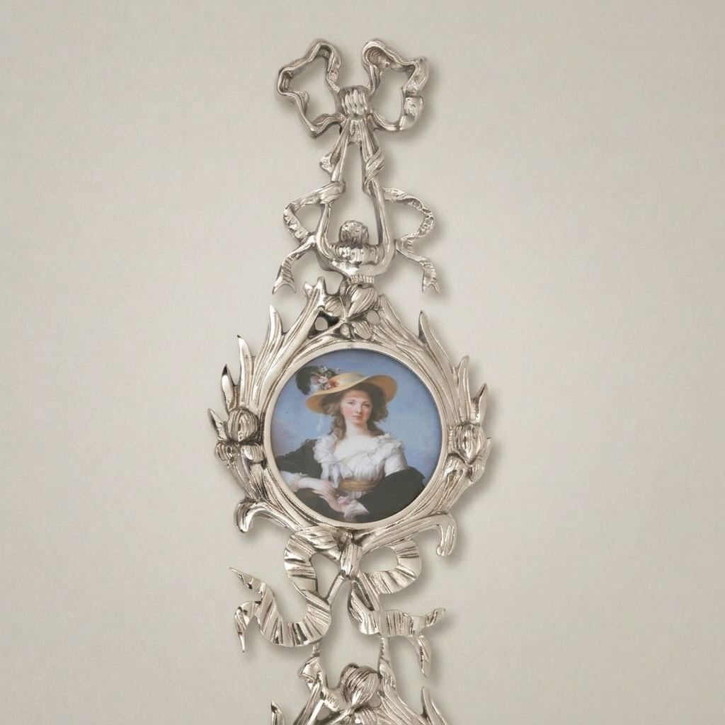 Rococo Brass Wall Picture Frame Chain - Cascading Medallion with Ribbon & Acanthus Crest — Silver