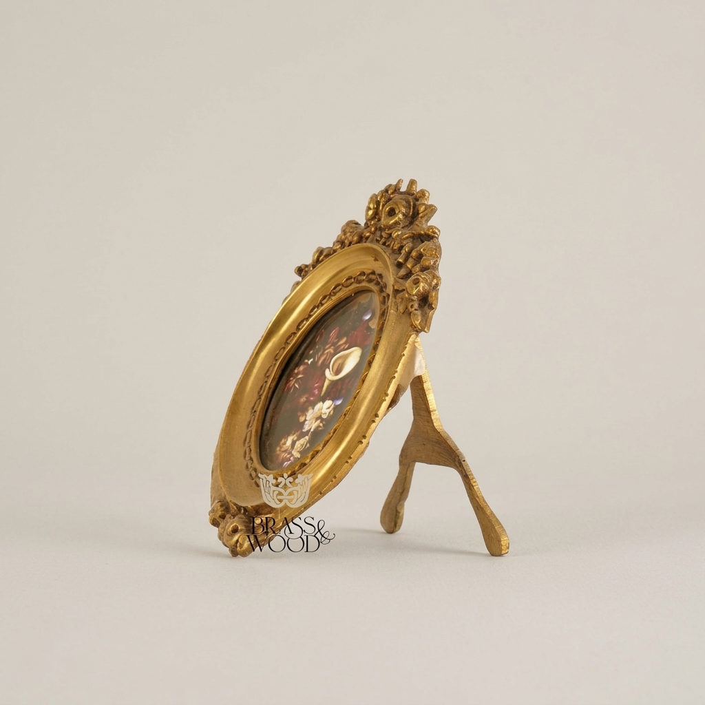 Rococo Oval Decorative Plate with Floral Print & Ornate Brass Easel Frame — Antique Gold